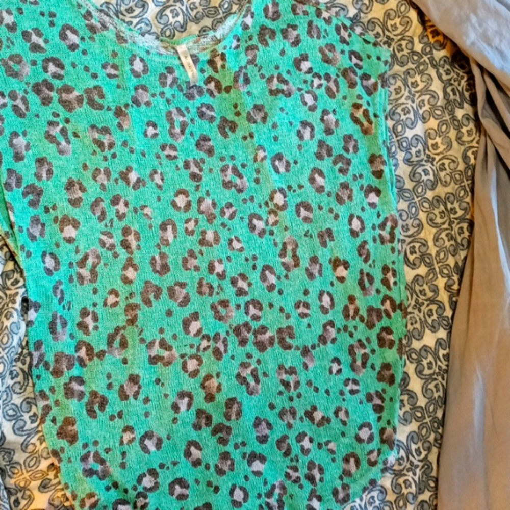 Sweater shirt